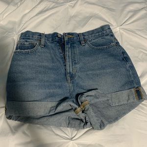 BDG Mom High-Rise Short